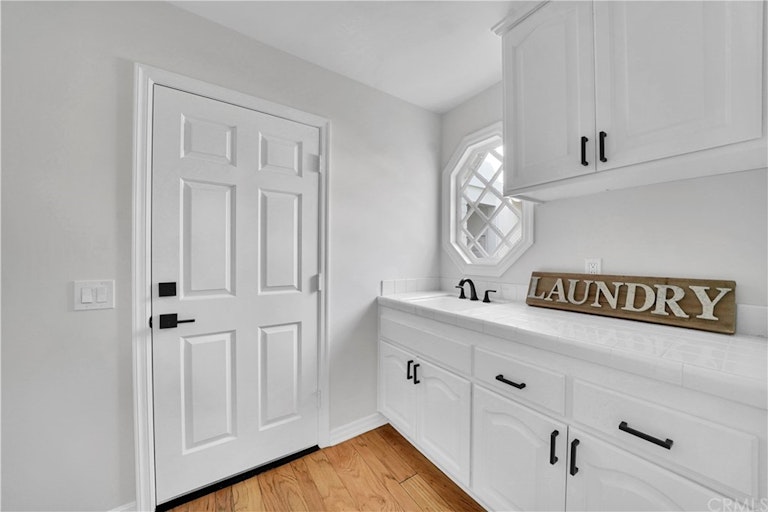 Photo 23 of 47 - 19365 Woodlands Dr, Huntington Beach, CA 92648
