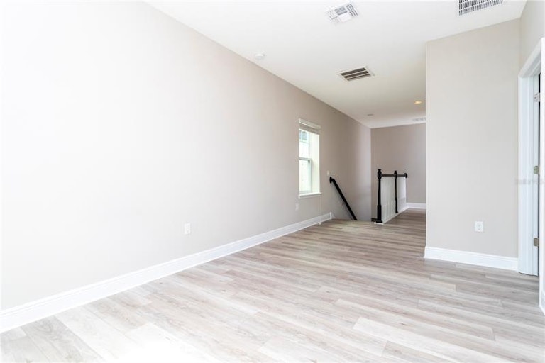 Photo 28 of 65 - 9313 Mira Valle Ln, Winter Garden, FL 34787