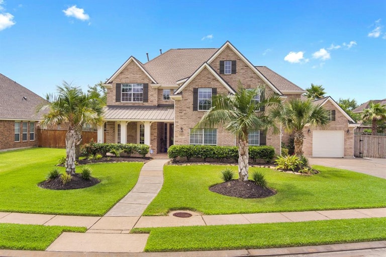 Photo 31 of 39 - 333 Grand Creek Dr, League City, TX 77573