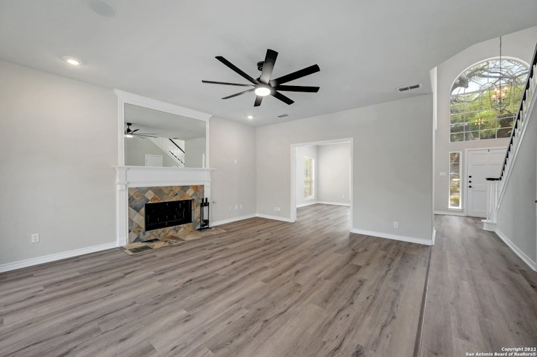 Photo 7 of 32 - 16218 Robinwood Ln, San Antonio, TX 78248