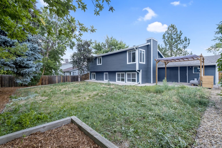 Photo 14 of 19 - 2731 S Salida Way, Aurora, CO 80013