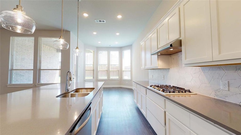 Photo 4 of 20 - 1836 Everglades Dr, Forney, TX 75126