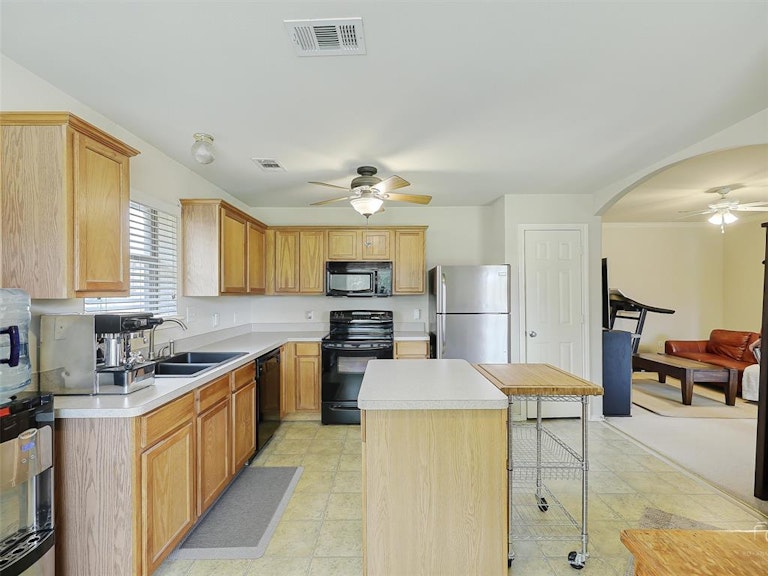 Photo 5 of 20 - 117 Magnolia St, Anna, TX 75409