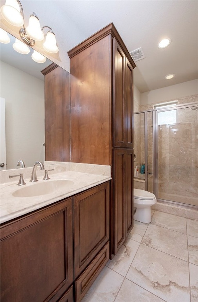 Photo 10 of 16 - 608 Caprock Canyon Trl, Georgetown, TX 78633