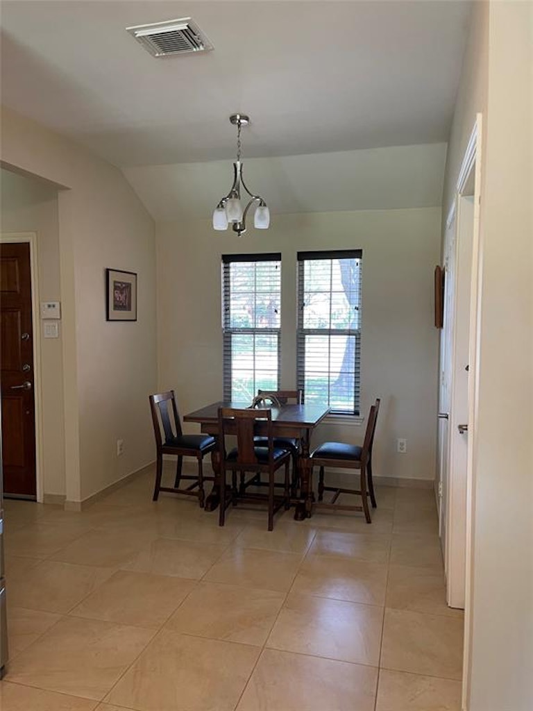 Photo 12 of 23 - 13811 River Keg Dr, Houston, TX 77083