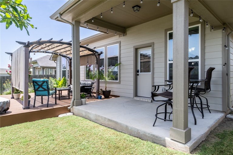 Photo 31 of 39 - 371 Bridgestone Way, Buda, TX 78610