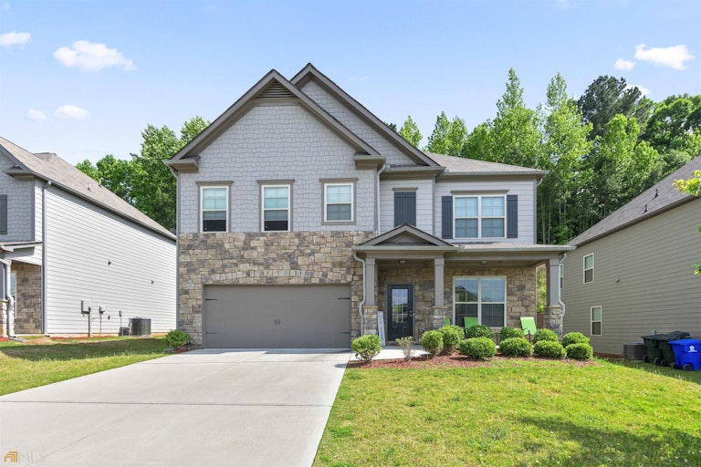 Photo 1 of 30 - 5174 Amberland Sq, Atlanta, GA 30349