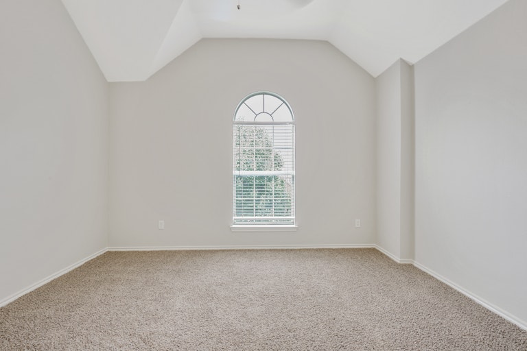 Photo 20 of 25 - 10045 Voss Ave, Fort Worth, TX 76244