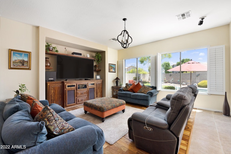 Photo 7 of 24 - 40419 N Chase Oaks Way, Anthem, AZ 85086