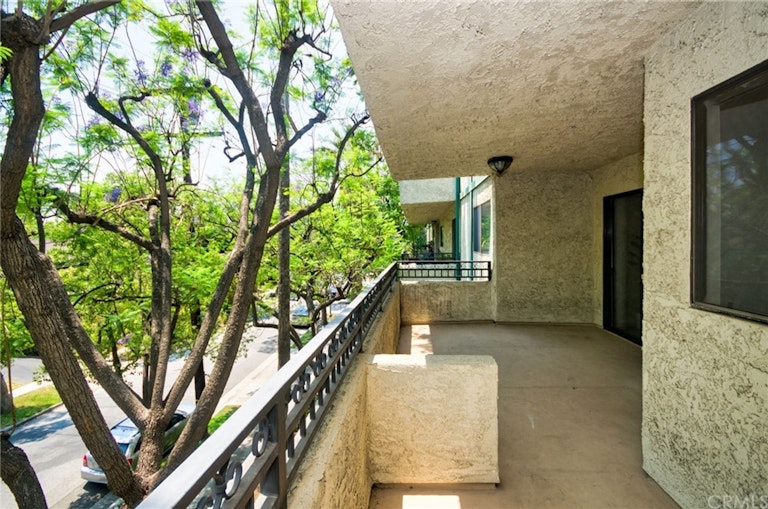 Photo 49 of 51 - 277 Pleasant St #209, Pasadena, CA 91101