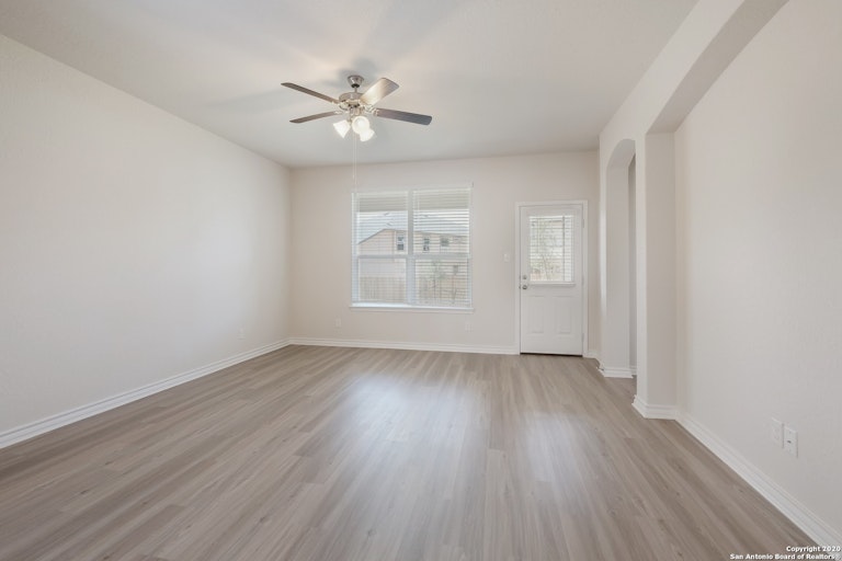 Photo 10 of 38 - 9414 Single Footing, San Antonio, TX 78254