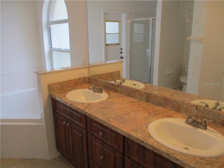 Photo 15 of 25 - 251 Durango Loop St, Davenport, FL 33897