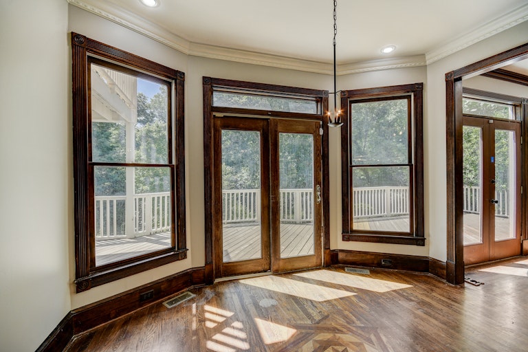 Photo 10 of 31 - 52 Edgewood Vis, Newnan, GA 30265