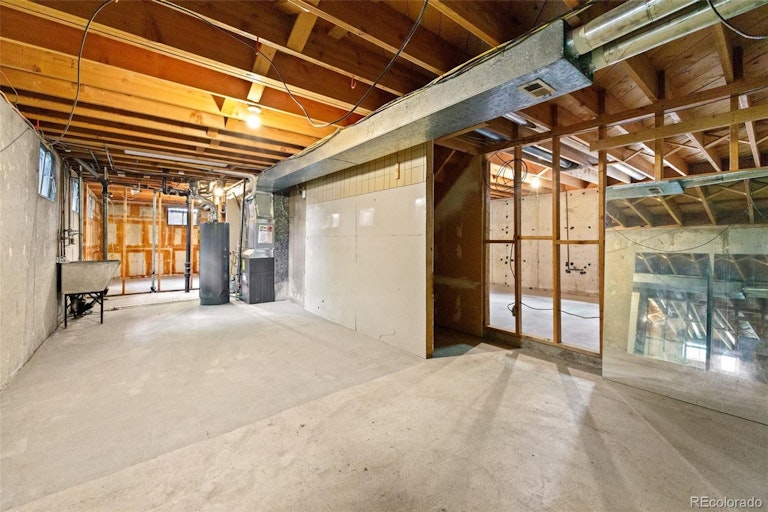 Photo 22 of 25 - 2207 Zinnia St, Golden, CO 80401