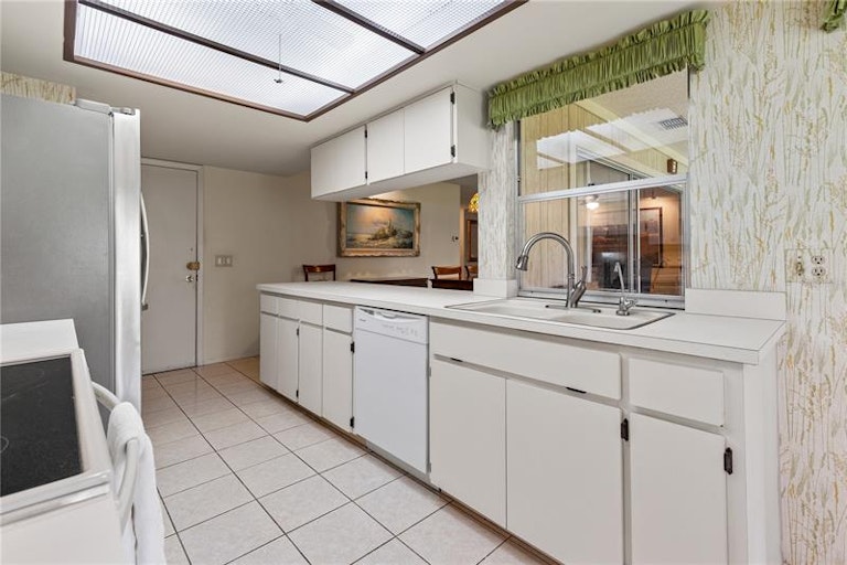 Photo 16 of 65 - 6144 Muirfield Ct, Spring Hill, FL 34606
