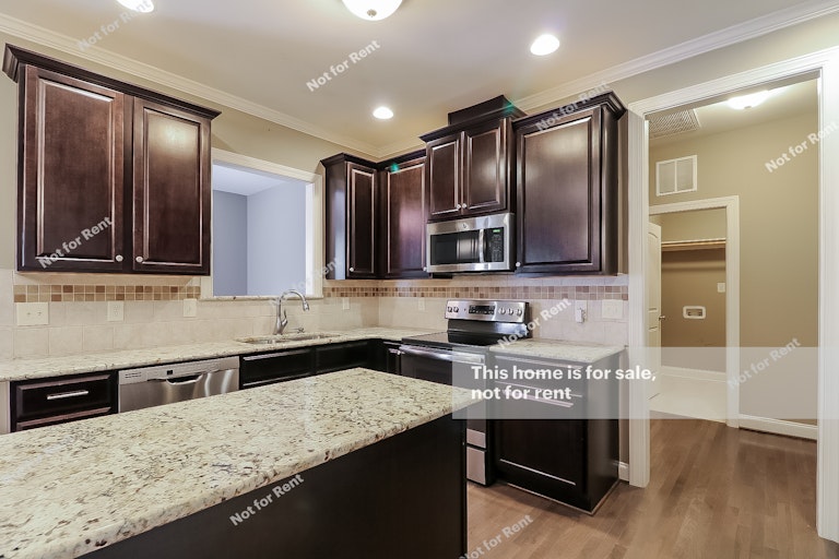 Photo 11 of 27 - 168 Talford Dr, Wendell, NC 27591