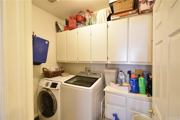 Photo 34 of 51 - 27855 Blackhawk Rd, Menifee, CA 92585