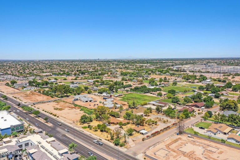 Photo 14 of 18 - 15606 E Ray Rd, Gilbert, AZ 85296