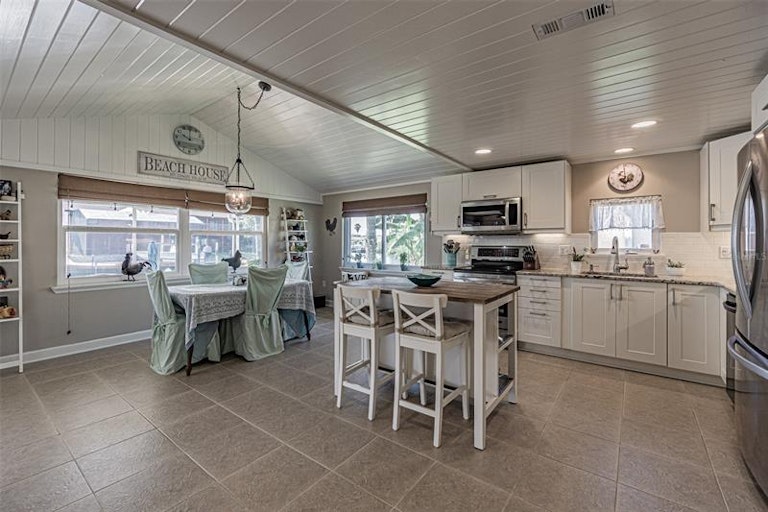 Photo 7 of 38 - 15536 Century Dr, Hudson, FL 34667