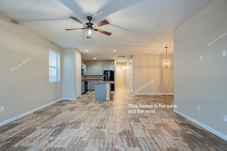 Photo 12 of 27 - 356 W Calle Gota, Sahuarita, AZ 85629