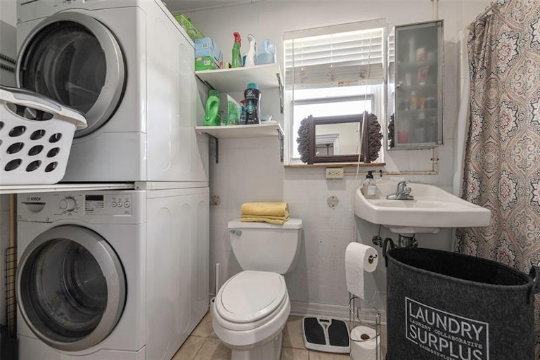 Photo 13 of 20 - 3211 W Tyson Ave, Tampa, FL 33611