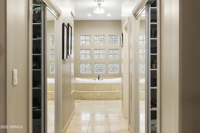 Photo 18 of 48 - 12247 E Mary Katherine Dr, Scottsdale, AZ 85259