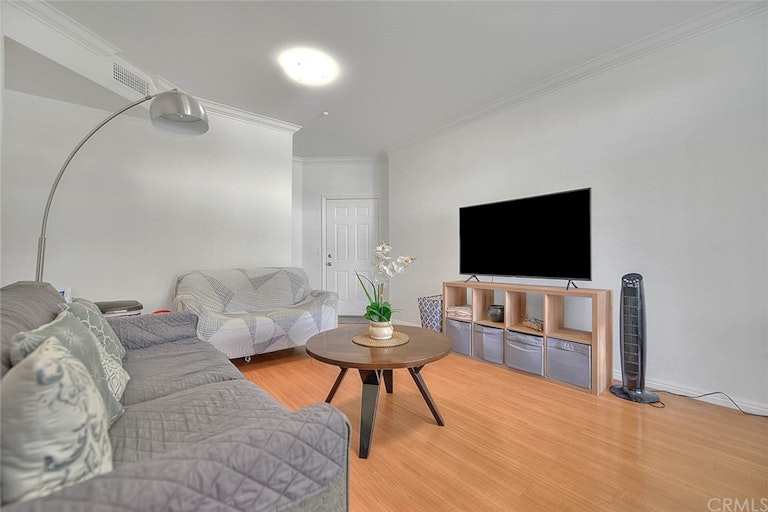 Photo 40 of 57 - 3711 Baldwin St #708, Los Angeles, CA 90031