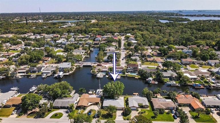 Photo 33 of 42 - 372 Westwinds Dr, Palm Harbor, FL 34683