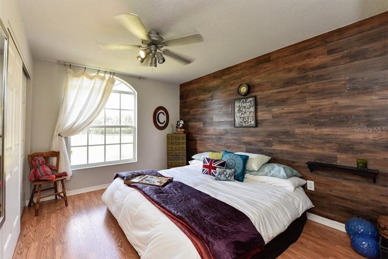 Photo 10 of 23 - 30750 Mossy Oak Ter, Myakka City, FL 34251