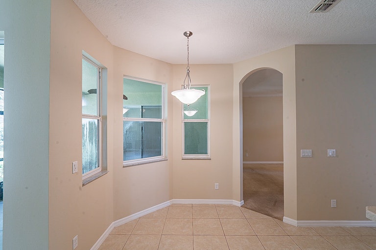 Photo 10 of 30 - 1718 Palmerston Cir, Ocoee, FL 34761