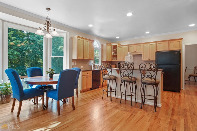 Photo 9 of 39 - 265 Millhaven Lndg, Fayetteville, GA 30215