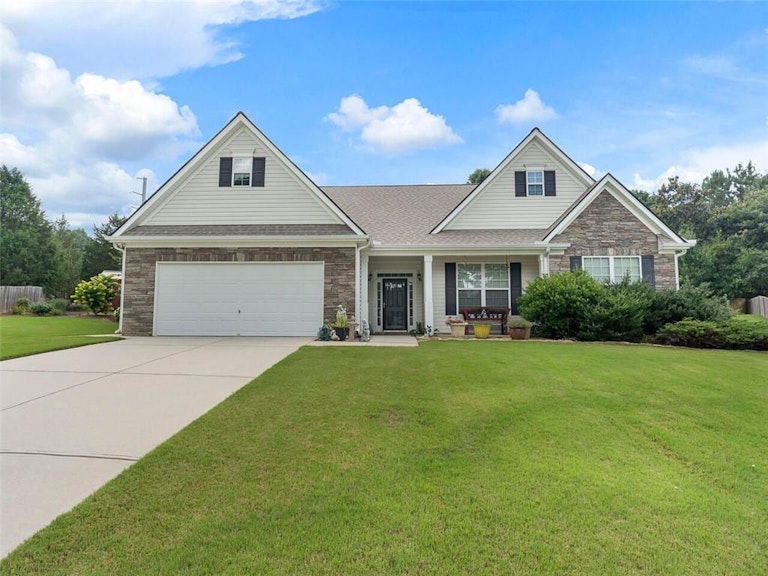 Photo 1 of 35 - 130 Cartee Ln, Dallas, GA 30157