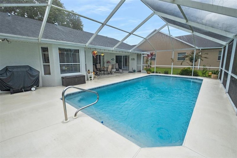 Photo 31 of 40 - 5085 Florentine Ct, Spring Hill, FL 34608