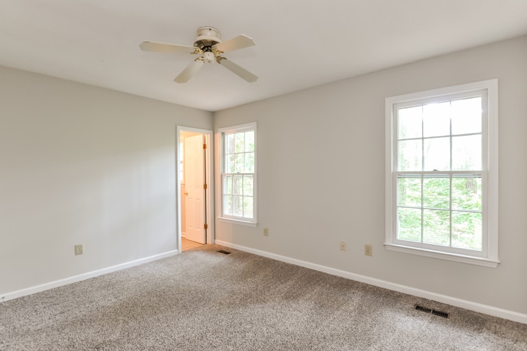 Photo 12 of 25 - 1408 Castalia Dr, Cary, NC 27513