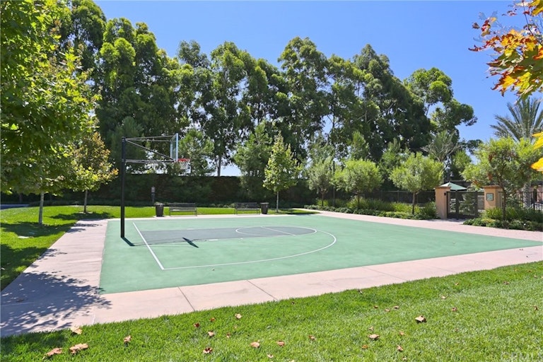 Photo 20 of 21 - 154 Coralwood, Irvine, CA 92618