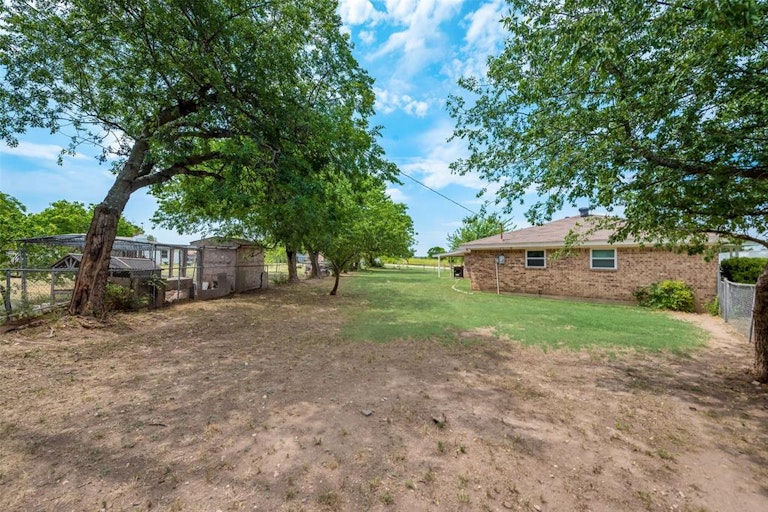 Photo 22 of 22 - 100 Chestnut St, Aledo, TX 76008