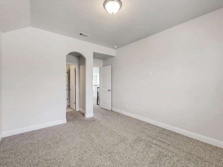 Photo 29 of 39 - 11121 Smoky Oak Ct, Argyle, TX 76226