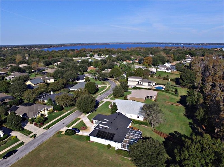 Photo 2 of 25 - 11233 Crooked River Ct, Clermont, FL 34711