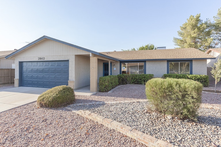 Photo 1 of 26 - 2912 E Villa Maria Dr, Phoenix, AZ 85032