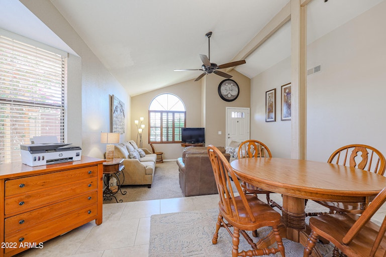 Photo 14 of 38 - 5207 E Half Moon Dr, Phoenix, AZ 85044