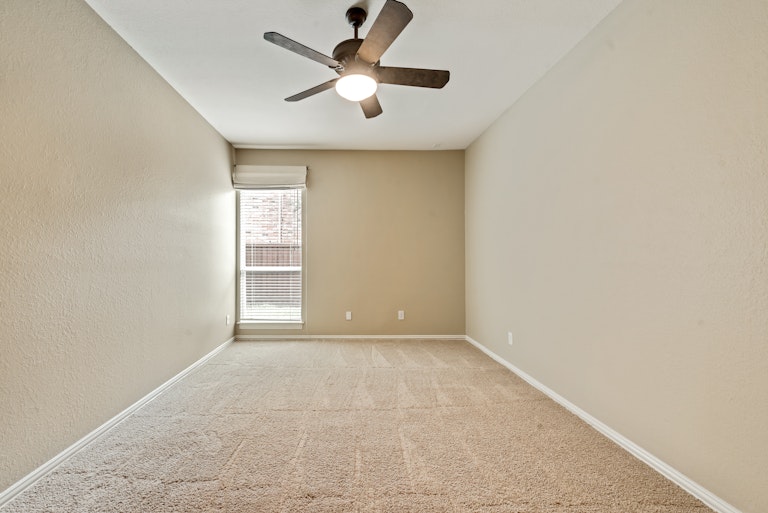Photo 21 of 27 - 212 Hollywood Dr, Coppell, TX 75019