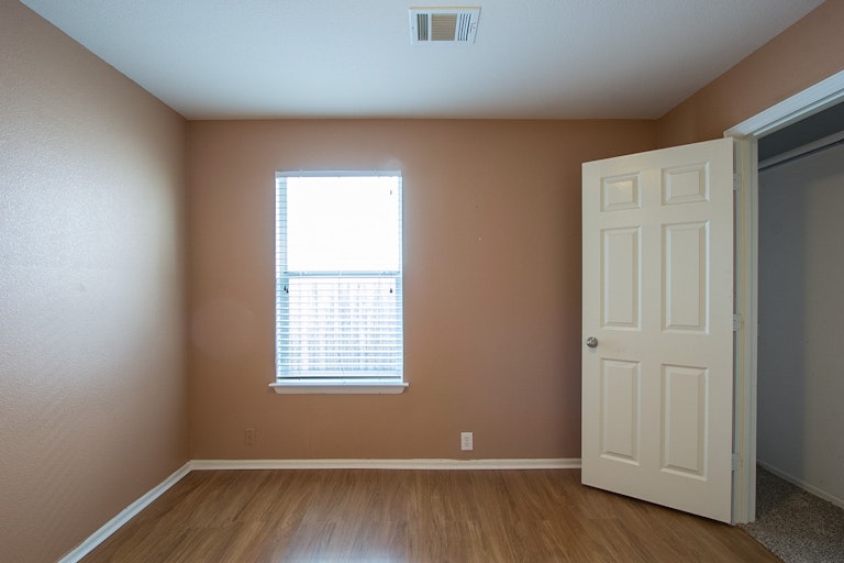 Photo 15 of 17 - 3422 Kodiak Diamond, San Antonio, TX 78245
