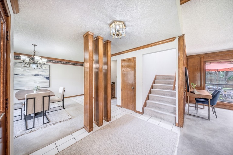 Photo 6 of 37 - 1501 Wilson Heights Dr, Austin, TX 78746