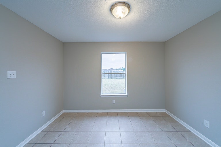 Photo 15 of 31 - 28877 San Bernard River Loop, Spring, TX 77386