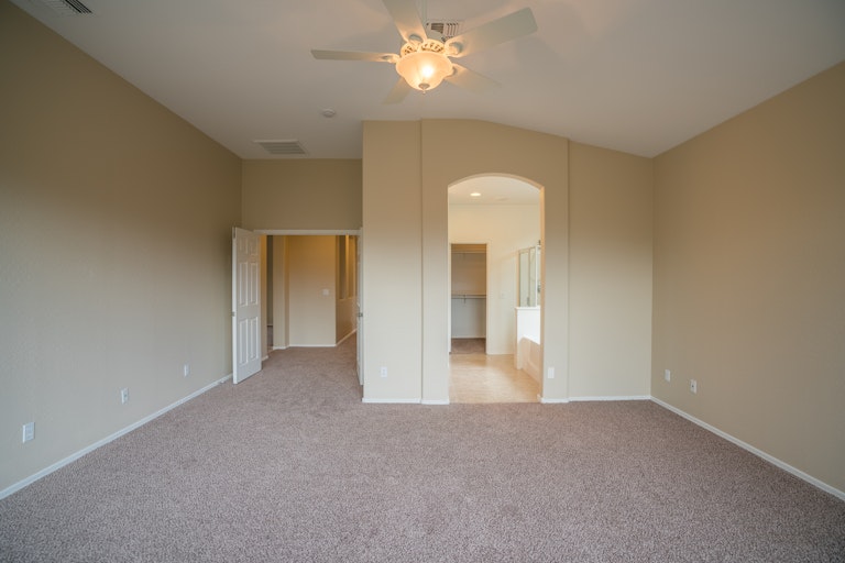 Photo 17 of 32 - 15637 W Yucatan Dr, Surprise, AZ 85379