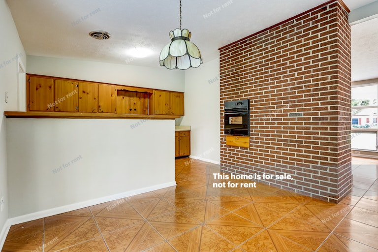 Photo 29 of 30 - 8615 Bengalin Ave, Jacksonville, FL 32211