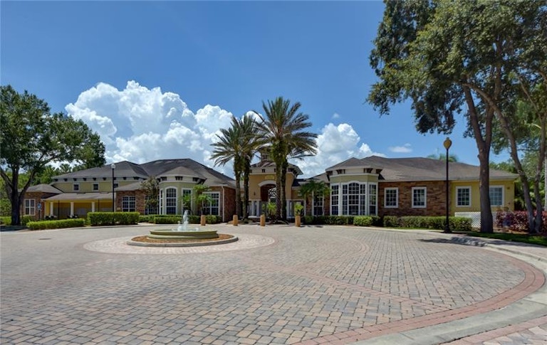 Photo 34 of 35 - 10103 Courtney Palms Blvd #202, Tampa, FL 33619
