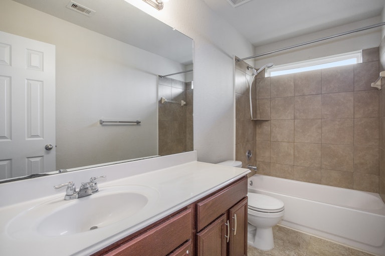 Photo 15 of 17 - 4930 Hackamore Brook Ct, Katy, TX 77449