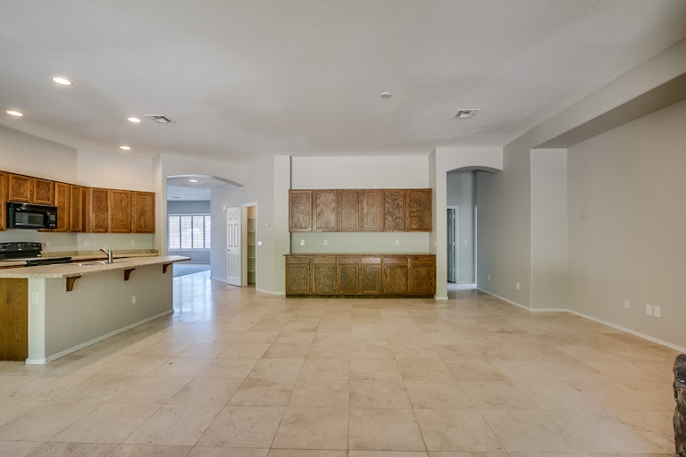 Photo 7 of 25 - 4820 S Robins Way, Chandler, AZ 85249