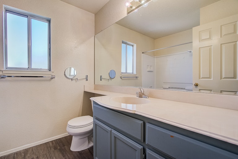 Photo 29 of 36 - 1708 Branchwood Cir, Modesto, CA 95355